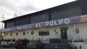 Mariscos El Pulpo outside