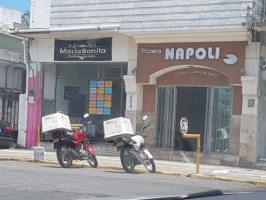 Pizzería Napoli outside