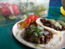 Tacos El Arbol food