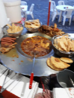 Cenaduria Chuy food