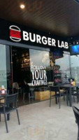 The Burger Laboratory outside