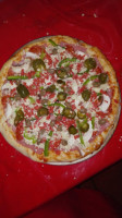 Gil's Pizzas food