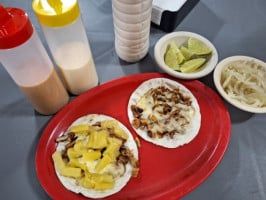 Harbanos Tacos Arabes, México food