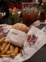 Rockstar Burger Mateos food