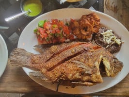 El Pescador Cortes Y Mariscos, México food