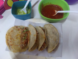 El Avalo Taquerías food