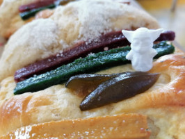 Panadería Y Pastelería La Luna food