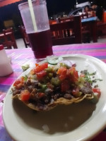 Bírríería Y Taquería Benito food