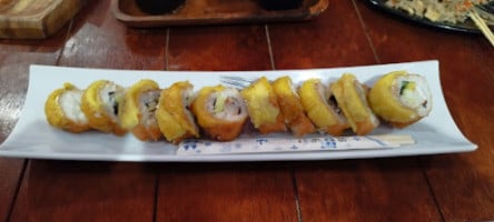 Kon-lu Sushi food