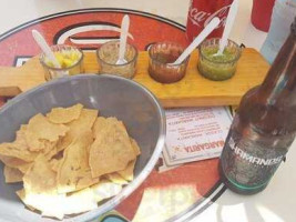 Cuatro Tacos food