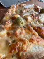 Lunfardo: Pizza A La Piedra food