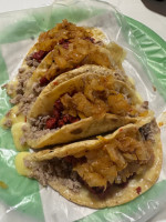 Tacos Don Hector inside