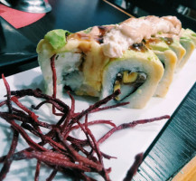 Sushi Zenzey food