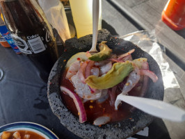 Mariscos El Viejon food