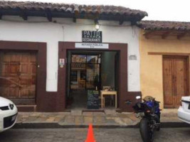 Patio Oaxaca Cocina Tradicional inside