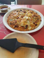 Pizza Capriccio food
