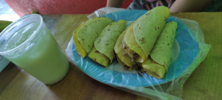 Taqueria Los Tamarindos, México food