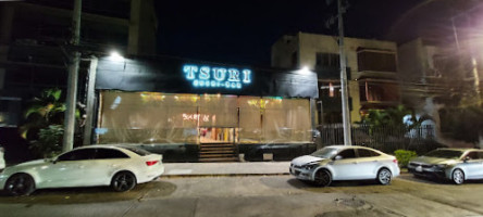 Tsuri Sushi outside