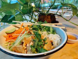 Nu 'ó 'c Sabor Vietnamita food