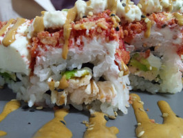 Sushi Dragón food
