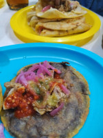 ANTOJITOS YUCATECOS LA SIRENITA food