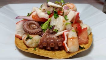 El Cevichelero food