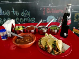 Birria Texas ' ' La Curva food