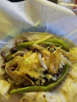 Chino's Tacos food