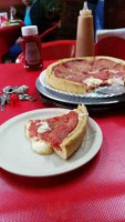 Chicago's Pizzas food