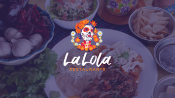 La Lola Cenaduria food