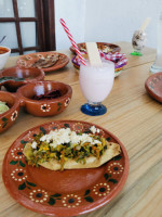 Menuderia El Tal-ivÁn food
