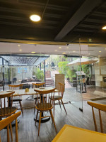 Giornale Cafe Palmas inside