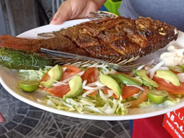 Pescados Y Mariscos Doña Adriana food