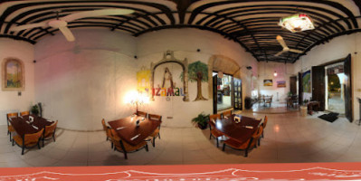 Cafe Restaurante Los Arcos inside