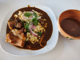 El Sazon De La Abuela. food