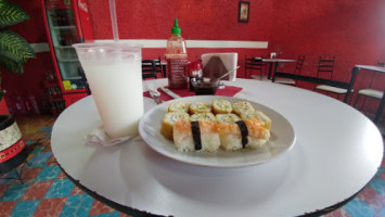 Aniki Sushi Pachuca food