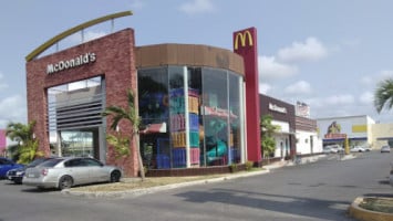 Mcdonald's outside