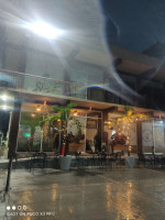 Ikaz Cafetería outside