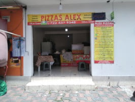 Pizzas Alex's inside