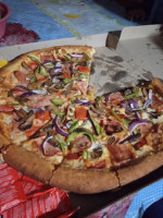 Maleno's Pizzas food