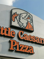 Little Caesars Pizza food