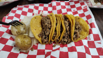 Tacos La Papita food