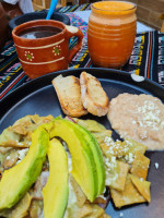 Gabino's Antojitos Mexicanos food