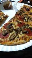 Roma Pizza's food