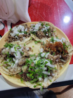 Tacos Beto's food