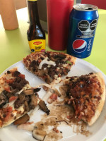 Iguanas Pizza Alameda food