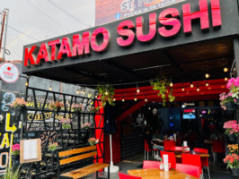 Katamo Sushi inside