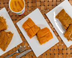 Amable's Pasteles En Hojas food