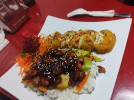 Zen Baja Sushi inside