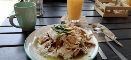 Chilan Chilaqueria food